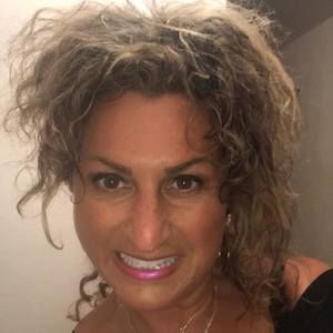 Meet your Posher, Parthena